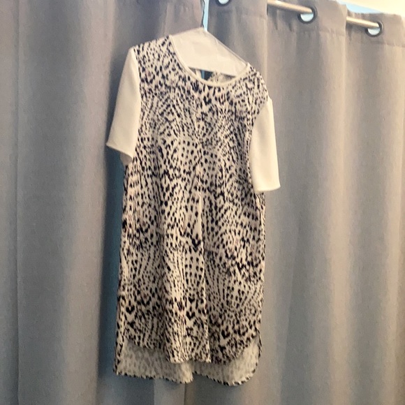 Ikat black, whit and pale pink print shift dress - Picture 1 of 6